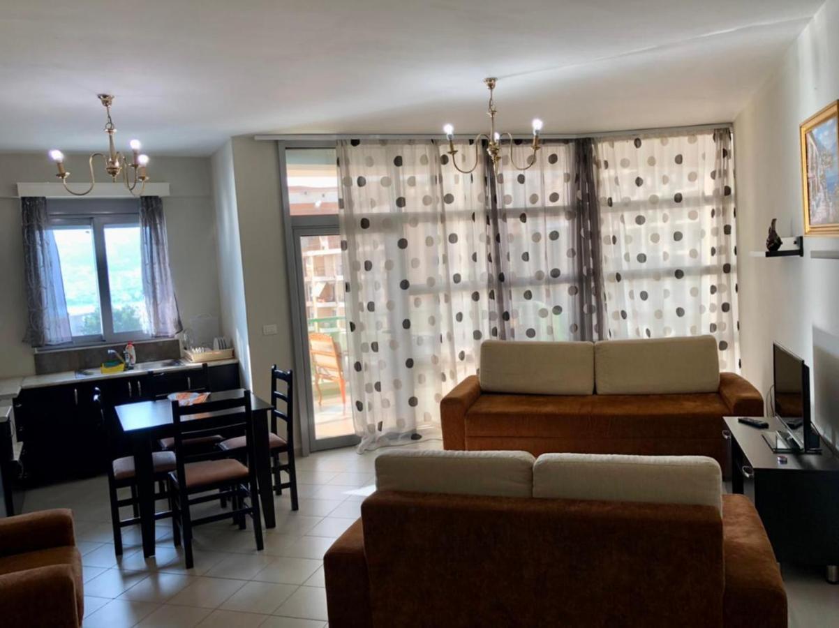 Lorenso Guest House ساراندا المظهر الخارجي الصورة
