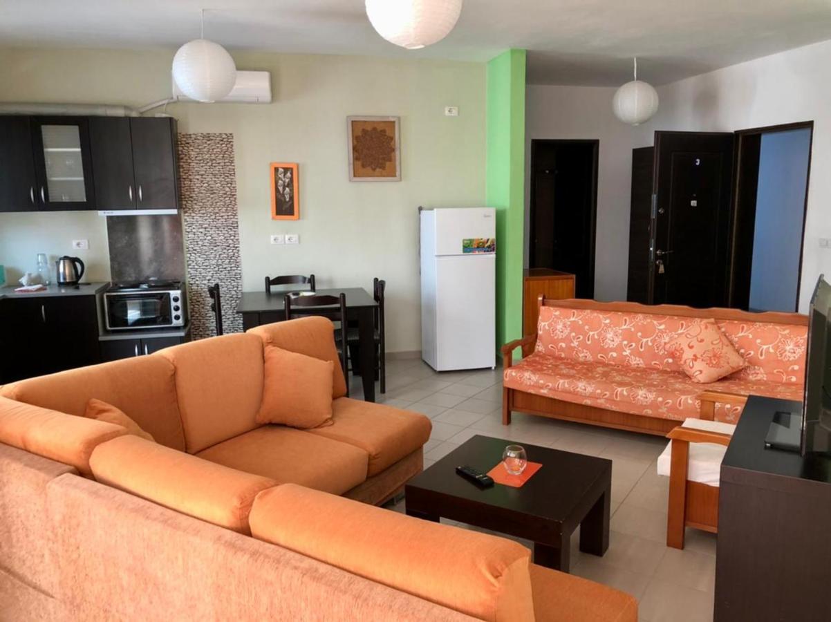 Lorenso Guest House ساراندا المظهر الخارجي الصورة
